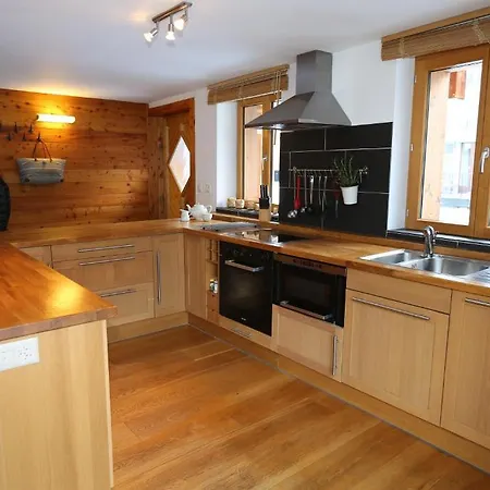 Mavambo Chalet